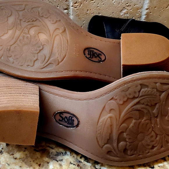 Elegant SOFFT Menaka Black Wedge Sandals With Buckle And Buckle Size 8M - Picture 5 of 9